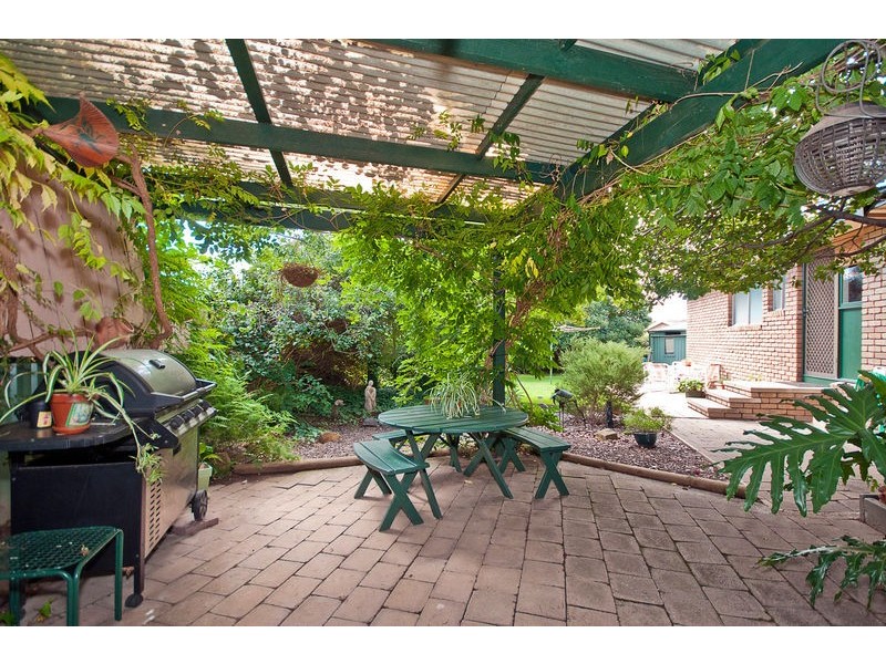 26 Dixon Drive, Holder ACT 2611