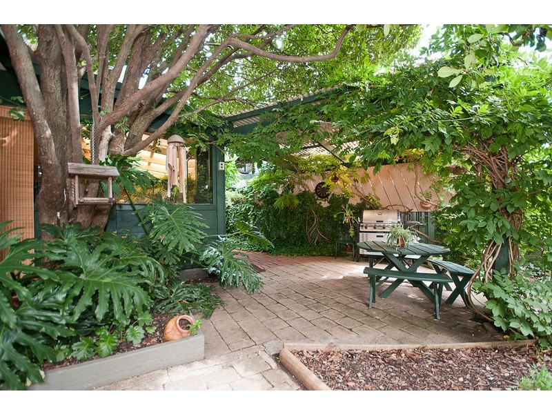 26 Dixon Drive, Holder ACT 2611