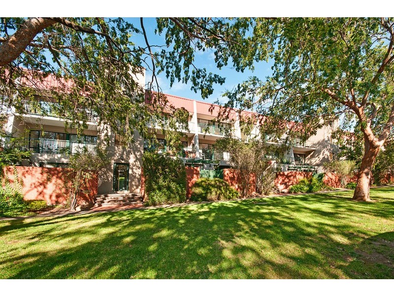 17/10 Ovens Street, Griffith ACT 2603