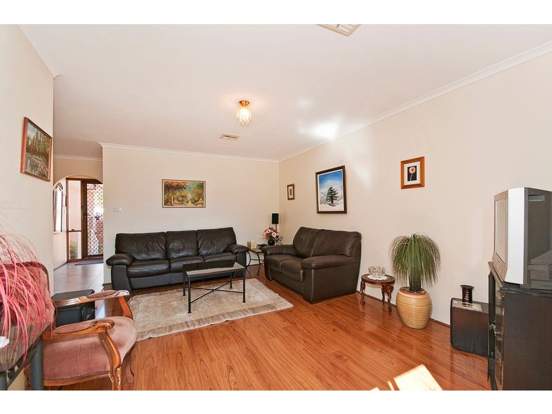 8 Edney Place, Isaacs ACT 2607