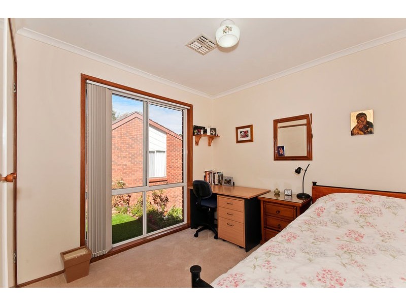 8 Edney Place, Isaacs ACT 2607