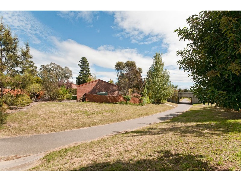 8 Edney Place, Isaacs ACT 2607