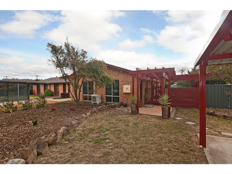 15 Abercorn Crescent, Isabella Plains ACT 2905