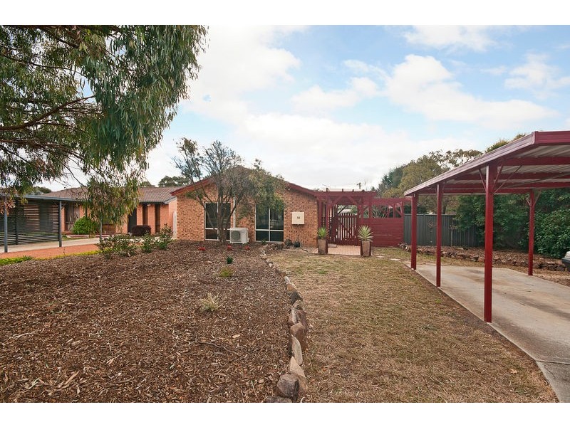 15 Abercorn Crescent, Isabella Plains ACT 2905