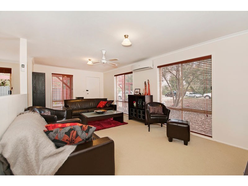 15 Abercorn Crescent, Isabella Plains ACT 2905