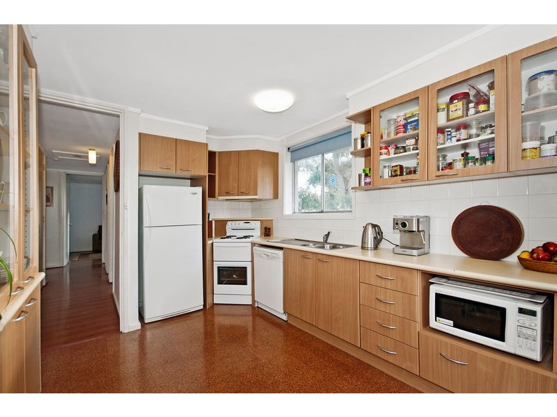 15 Clode Crescent, Macgregor ACT 2615