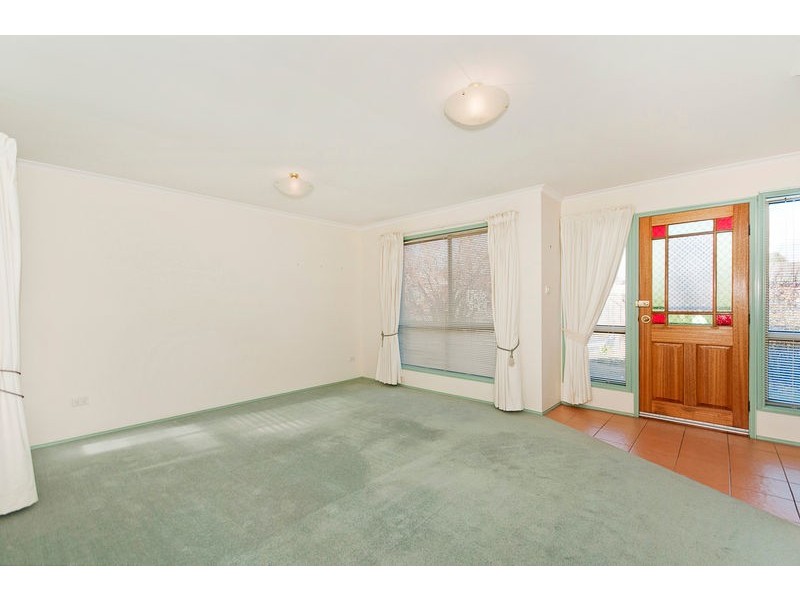 35 Thornhill Crescent, Dunlop ACT 2615