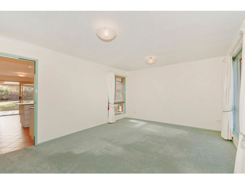 35 Thornhill Crescent, Dunlop ACT 2615
