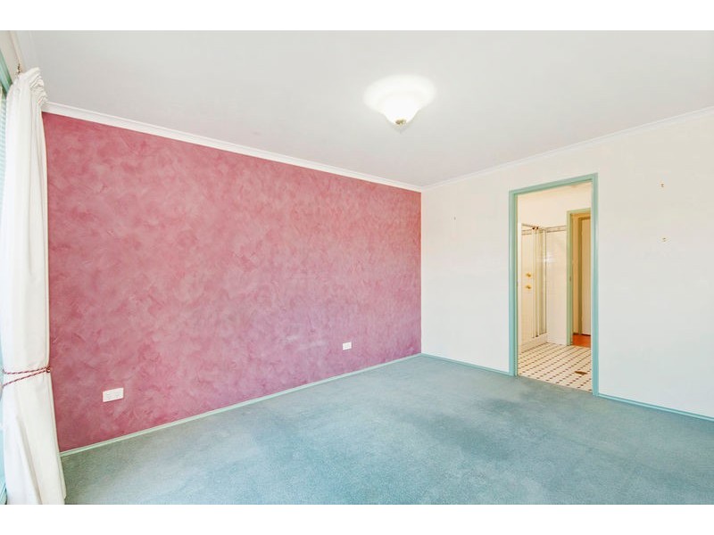 35 Thornhill Crescent, Dunlop ACT 2615