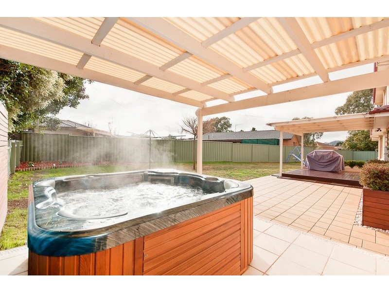 71 Bugden Avenue, Gowrie ACT 2904
