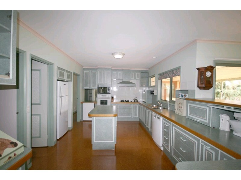 5 Dundoos Drive, Murrumbateman NSW 2582