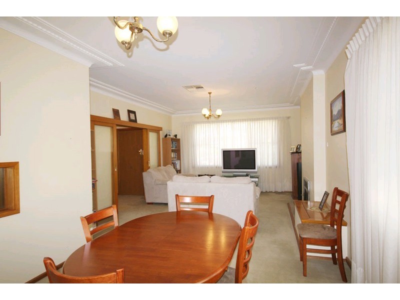 10 Weemilah Street, Yass NSW 2582