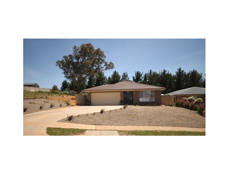 17 Discovery Drive, Yass NSW 2582