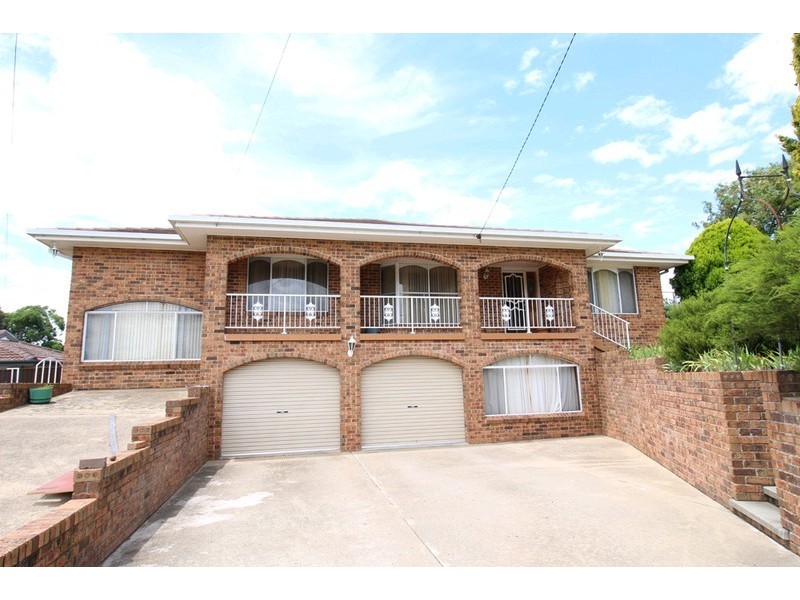 50 Merriman Drive, Yass NSW 2582