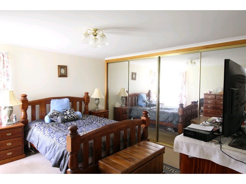 50 Merriman Drive, Yass NSW 2582