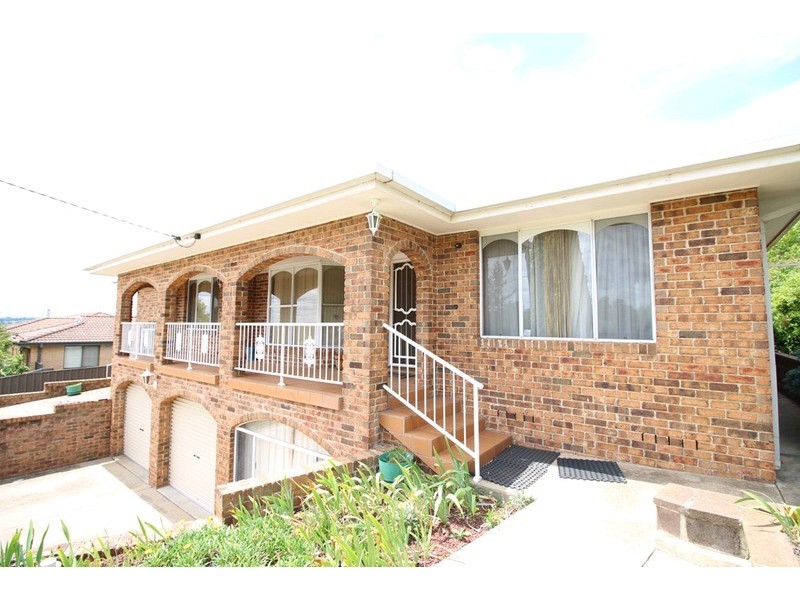 50 Merriman Drive, Yass NSW 2582