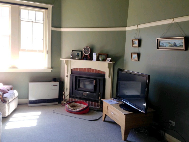 90 Grovenor Street, Gunning NSW 2581