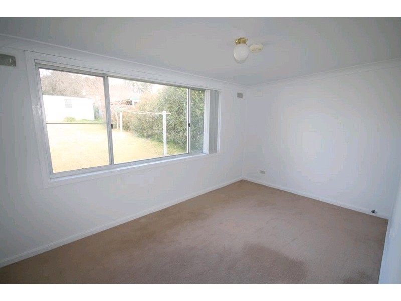 6 Shantalla Crescent, Yass NSW 2582