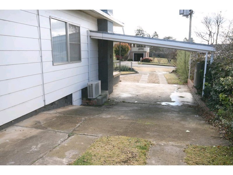 6 Shantalla Crescent, Yass NSW 2582