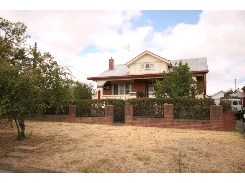 31 Shaw Street, Yass NSW 2582