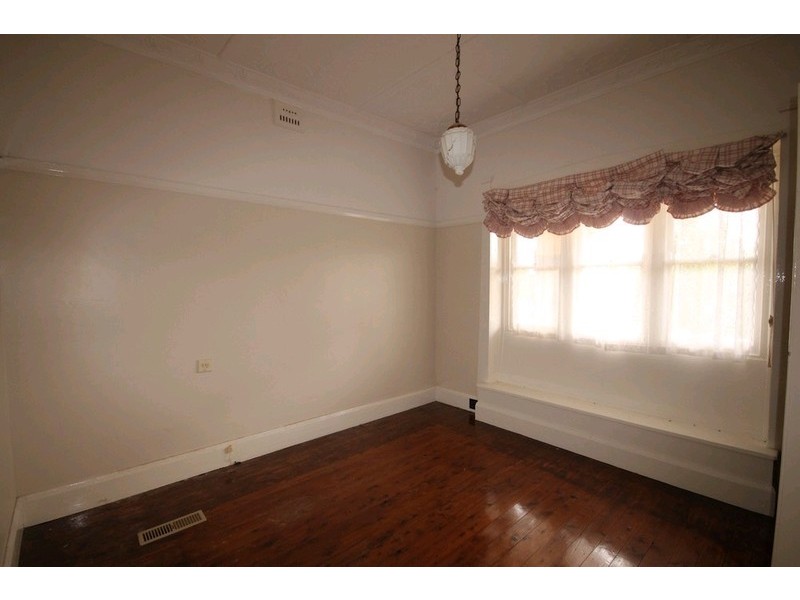 31 Shaw Street, Yass NSW 2582