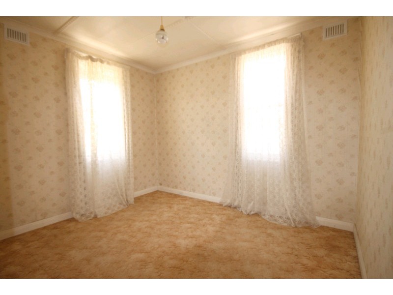 283 Comur Street, Yass NSW 2582