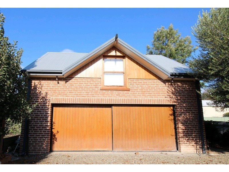 33 Dutton Street, Yass NSW 2582