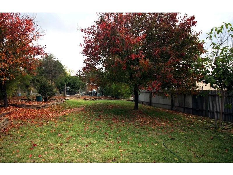 33 Dutton Street, Yass NSW 2582