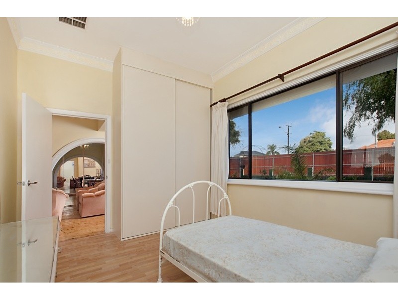 554 Regency Road, Broadview SA 5083