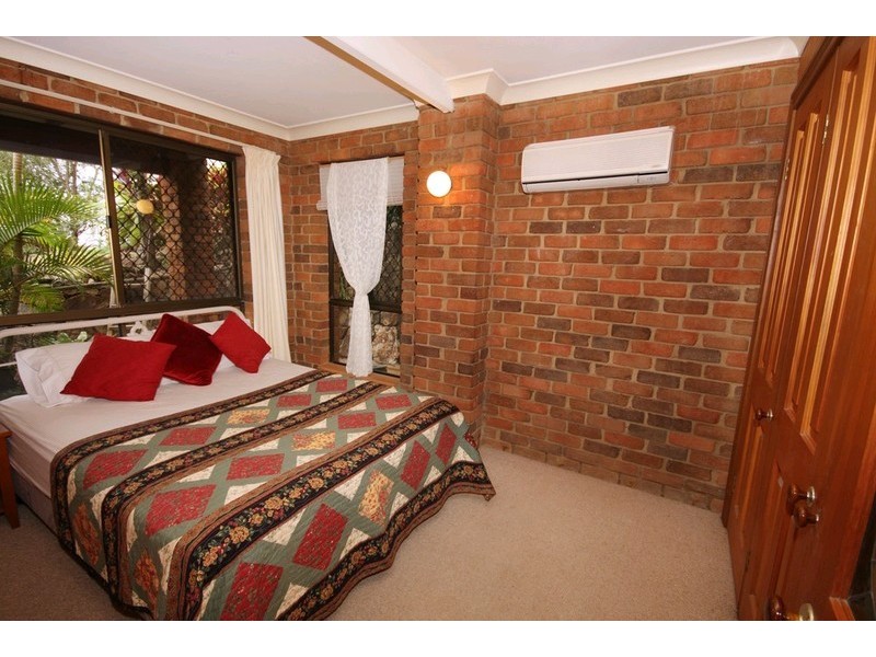 8 Cathedral Court, Alexandra Headland QLD 4572