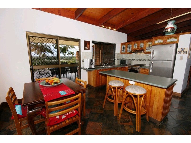 8 Cathedral Court, Alexandra Headland QLD 4572