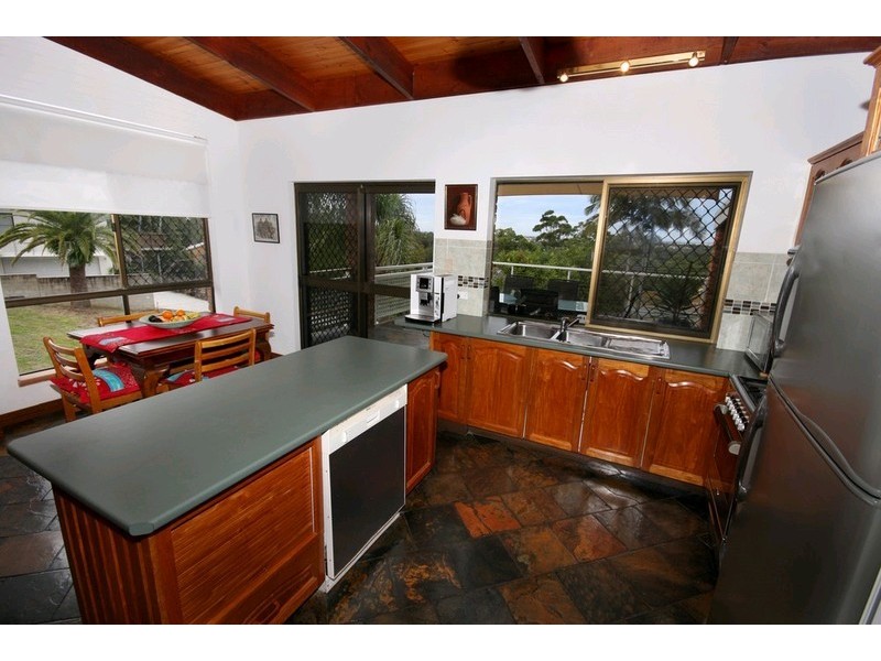 8 Cathedral Court, Alexandra Headland QLD 4572