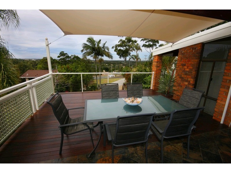 8 Cathedral Court, Alexandra Headland QLD 4572