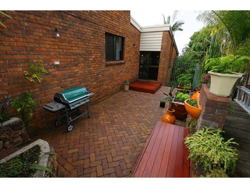 8 Cathedral Court, Alexandra Headland QLD 4572