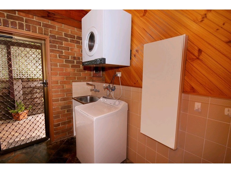 8 Cathedral Court, Alexandra Headland QLD 4572