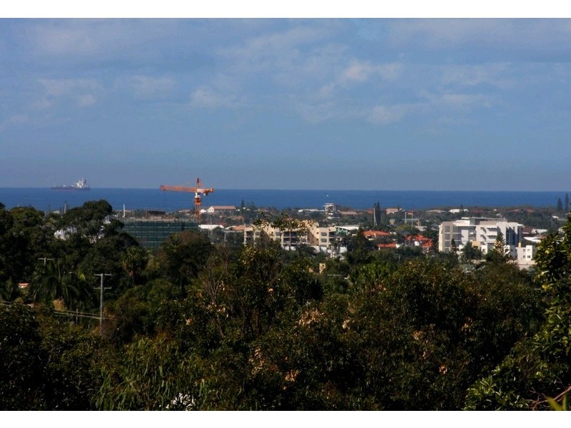 8 Cathedral Court, Alexandra Headland QLD 4572