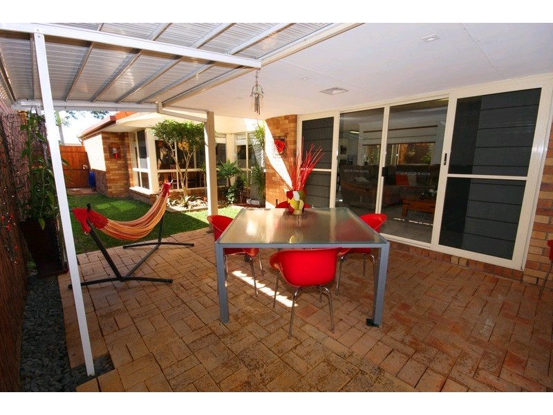 8 Beaverbrook Circuit, Sippy Downs QLD 4556