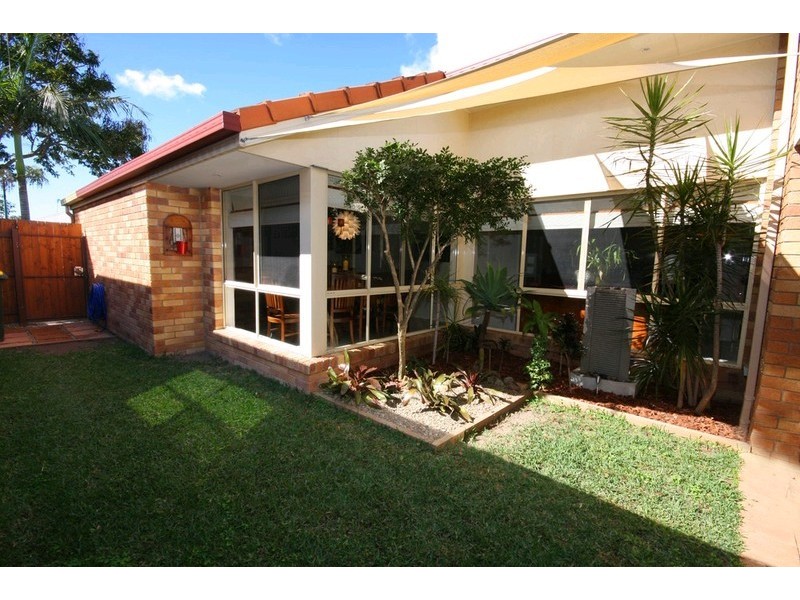 8 Beaverbrook Circuit, Sippy Downs QLD 4556