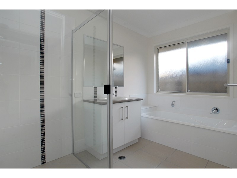 7 Crows Ash Place, Kuluin QLD 4558