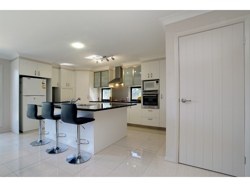 9 Parklakes Drive, Bli Bli QLD 4560