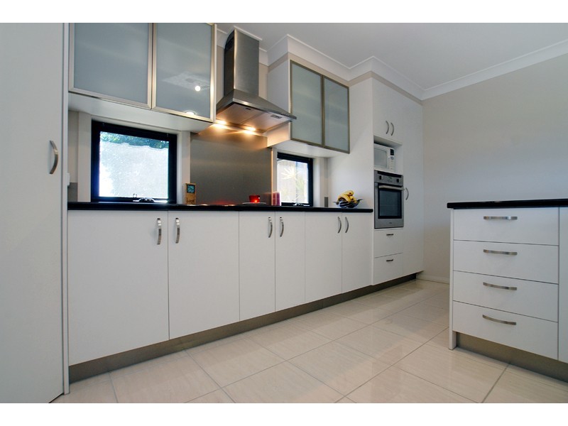 9 Parklakes Drive, Bli Bli QLD 4560