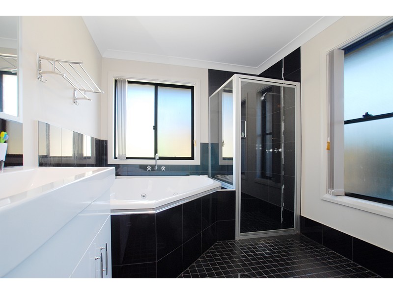 9 Parklakes Drive, Bli Bli QLD 4560