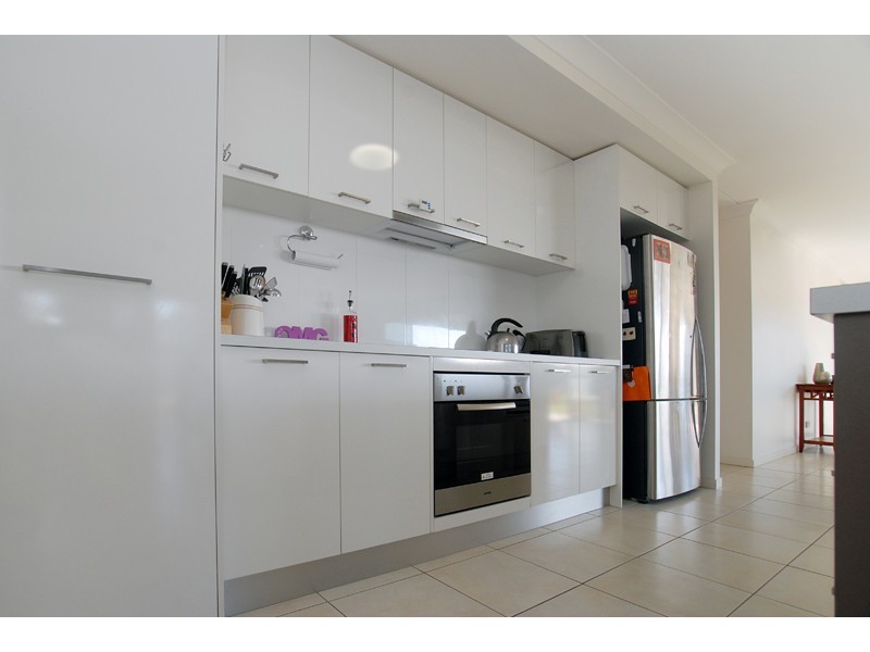 4 Robur Crescent, Mountain Creek QLD 4557