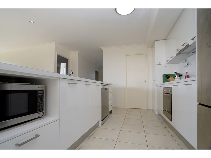 4 Robur Crescent, Mountain Creek QLD 4557