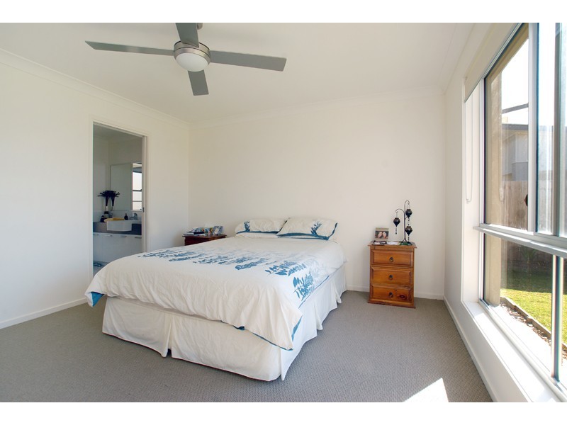 4 Robur Crescent, Mountain Creek QLD 4557