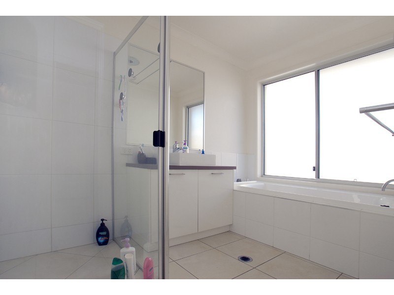 4 Robur Crescent, Mountain Creek QLD 4557