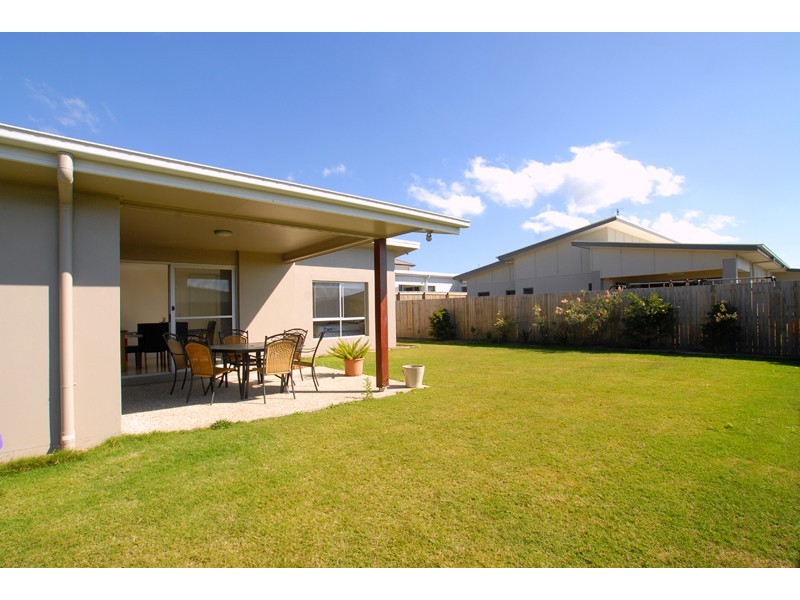 4 Robur Crescent, Mountain Creek QLD 4557