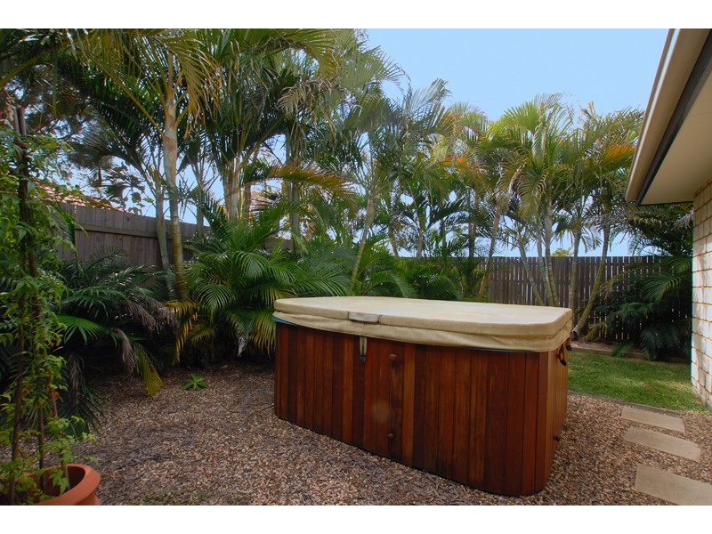 19 Escolar Drive, Mountain Creek QLD 4557