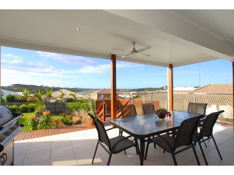 55 Clearwater Circuit, Bli Bli QLD 4560