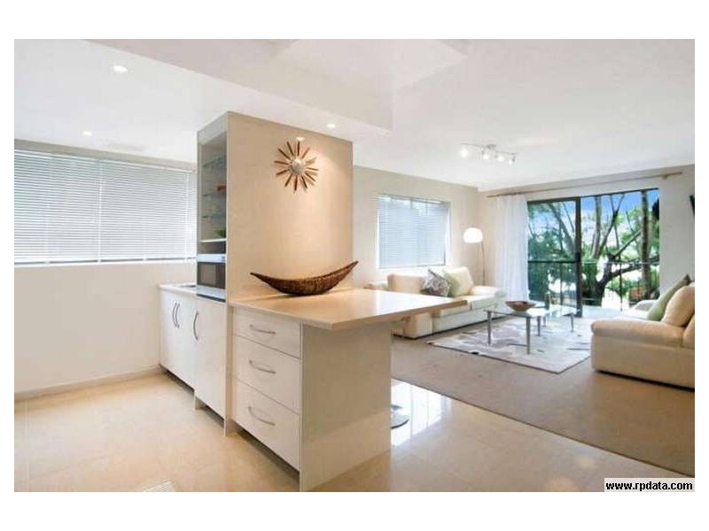 1/87 Buderim Avenue, Mooloolaba QLD 4557